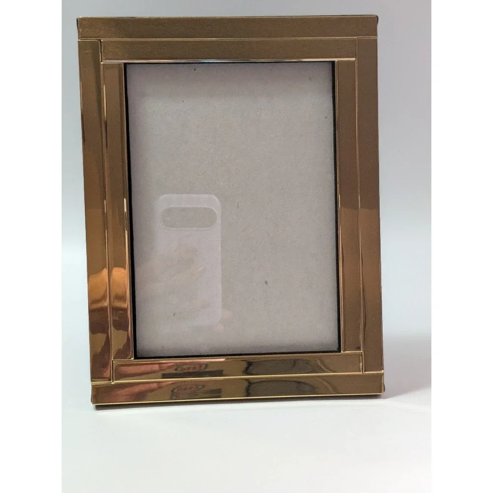 Gold Tone Metal Tiered Border Picture Frame Polished Modern Tabletop 5x7 Opening